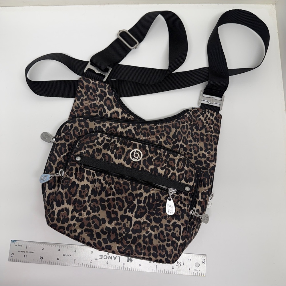 Baggallini Leopard Print Crossbody Bag - Brown & Black